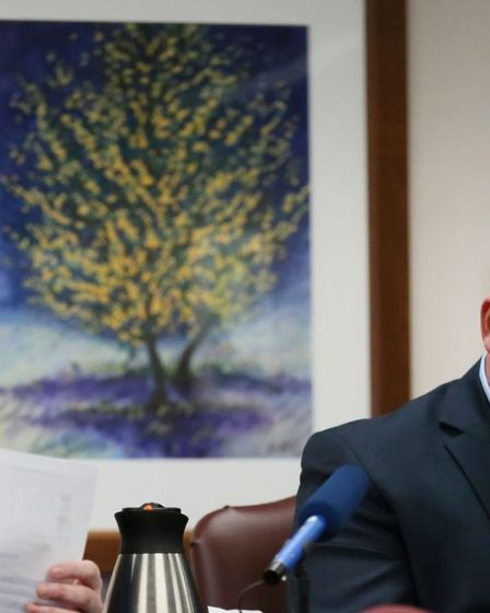 Le jury ordonne à Alex Jones de payer 49,3 millions de dollars de dommages et intérêts dans l'affaire du mensonge de Sandy Hook 80 Le jury ordonne à Alex Jones de payer 49,3 millions de dollars de dommages et intérêts dans l'affaire du mensonge de Sandy Hook - 79
