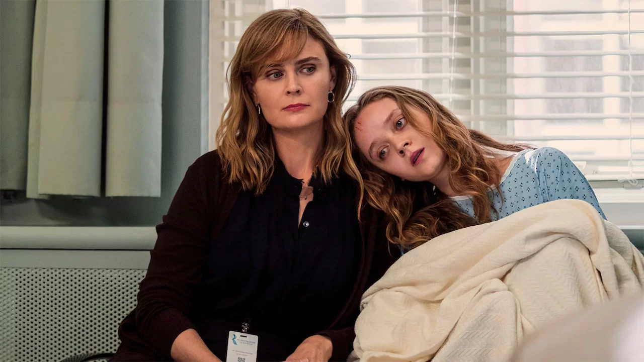 diable en ohio série limitée netflix deschanel