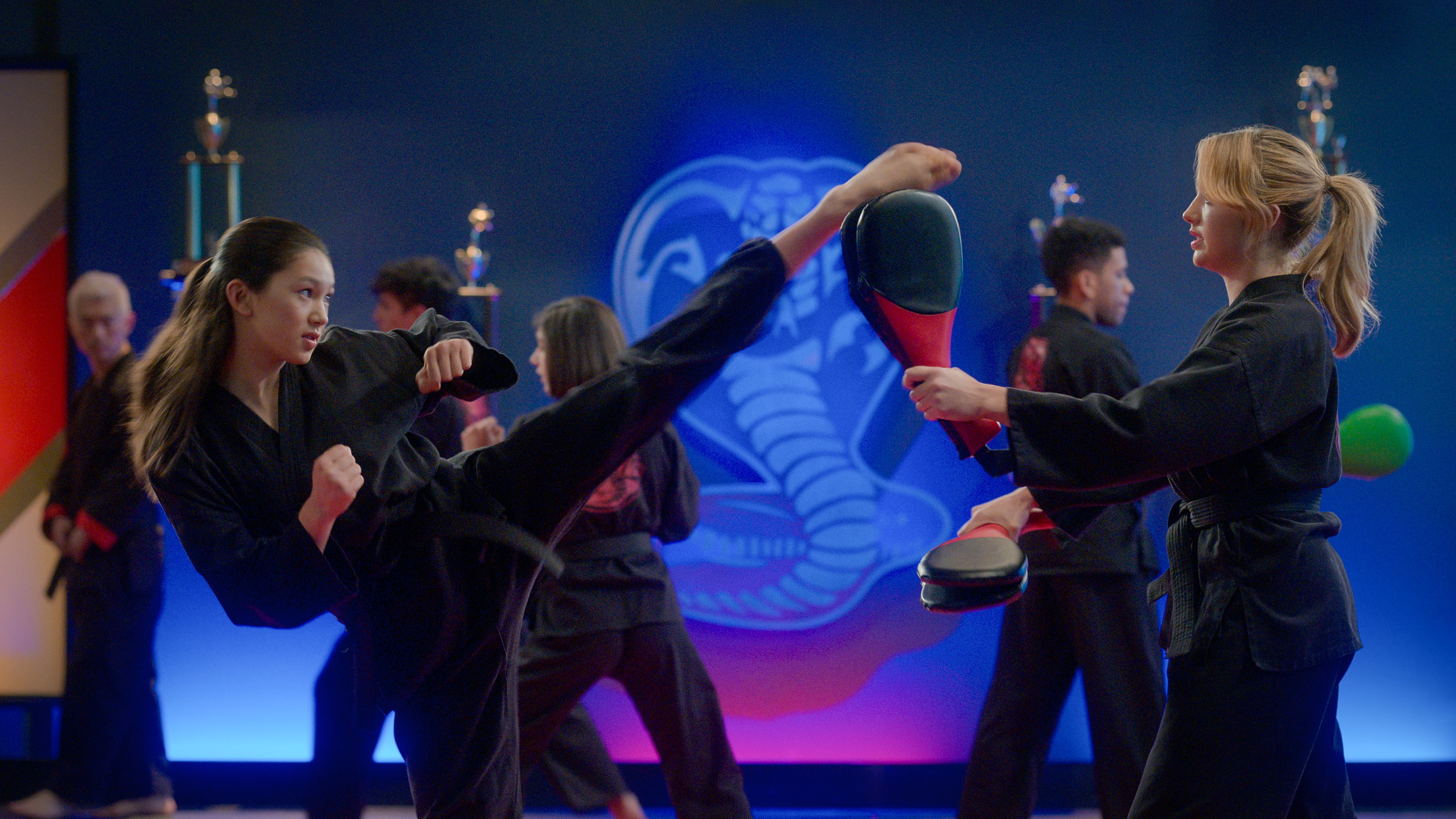Cobra Kai saison 5 - SOUS EMBARGO 13 h ET 8/9