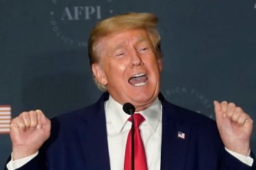 Trump dit qu'il témoignera mercredi dans l'enquête de New York - 8