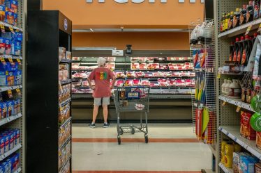 Les prix des produits d'épicerie en juillet ont connu la plus forte augmentation de prix depuis 1979 - un aliment de base ayant augmenté de 38% sur l'année - 9