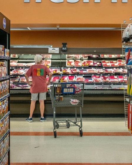 Les prix des produits d'épicerie en juillet ont connu la plus forte augmentation de prix depuis 1979 - un aliment de base ayant augmenté de 38% sur l'année 58 Les prix des produits d'épicerie en juillet ont connu la plus forte augmentation de prix depuis 1979 - un aliment de base ayant augmenté de 38% sur l'année - 57
