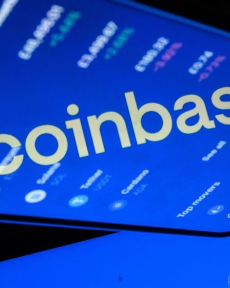 Coinbase confirme l'enquête de la SEC, déclare le processus d'inscription et les programmes de jalonnement en cours d'examen 54 Coinbase confirme l'enquête de la SEC, déclare le processus d'inscription et les programmes de jalonnement en cours d'examen - 53