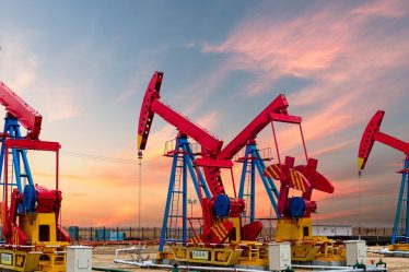 Les contrats à terme sur le pétrole chutent de plus de 4% alors que les inquiétudes sur la croissance chinoise dominent - 7