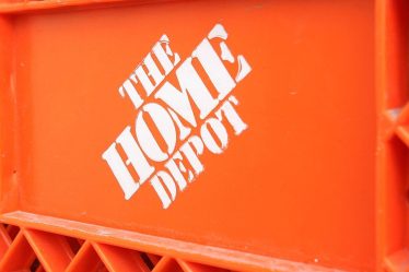 Les actions de Home Depot grimpent vers un sommet de 5 mois alors que les clients «incroyablement résilients» et l'inflation stimulent les ventes au-dessus des attentes - 5