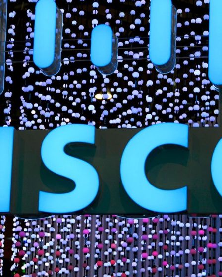 Les prévisions de bénéfices et de revenus de Cisco apaisent les craintes de ralentissement, les actions augmentent - 77