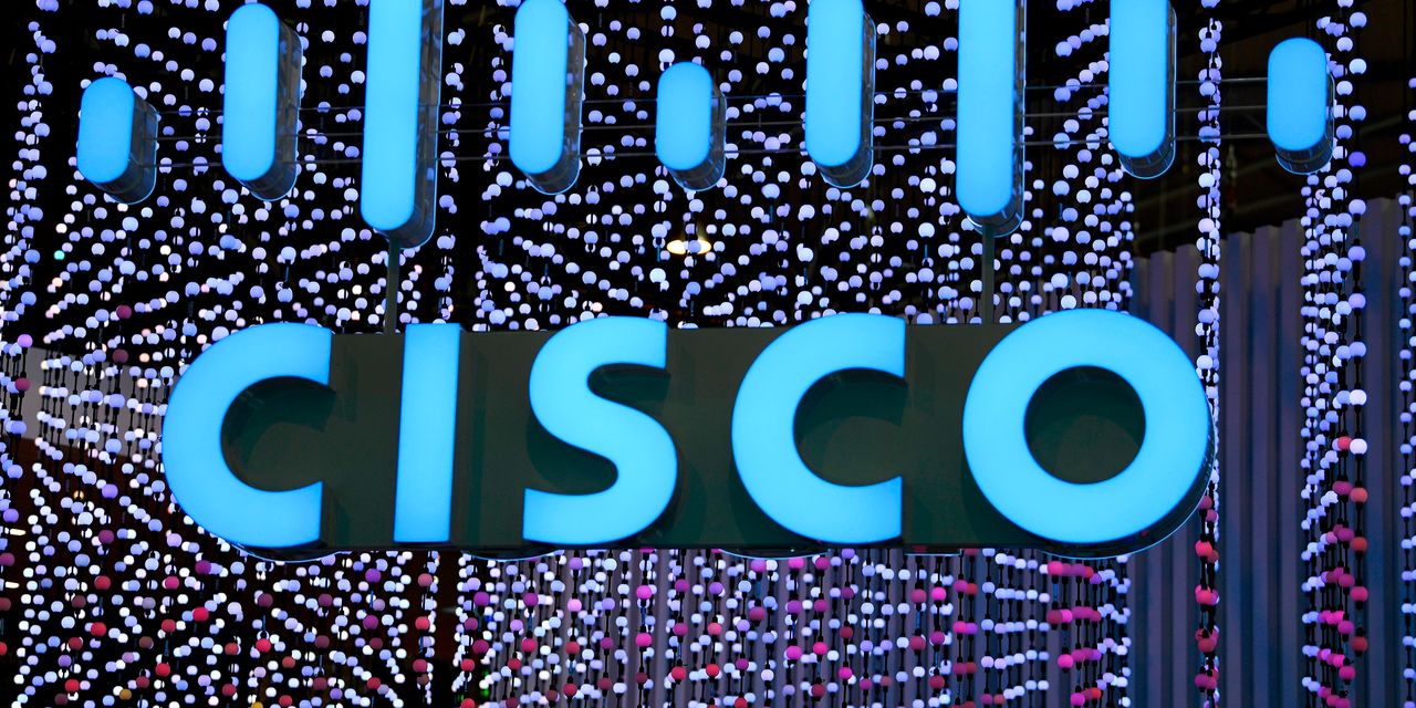 Les prévisions de bénéfices et de revenus de Cisco apaisent les craintes de ralentissement, les actions augmentent 2 Les prévisions de bénéfices et de revenus de Cisco apaisent les craintes de ralentissement, les actions augmentent - 1