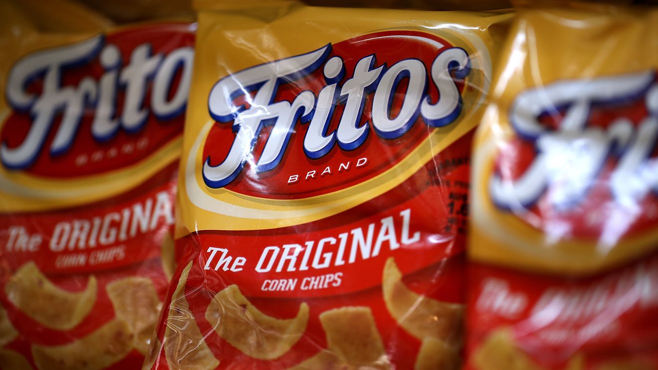 Qu'est-ce qui est le plus sain --- un cornet de crème glacée, un sac de Fritos ou un bagel multigrains ? 2 Qu'est-ce qui est le plus sain - un cornet de crème glacée, un sac de Fritos ou un bagel multigrains ? - 1