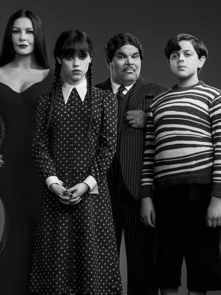 mercredi tim burton série netflix famille addams mercredi tim burton série netflix famille addams