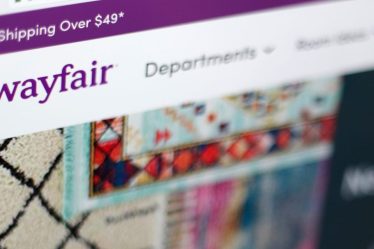 Le PDG de Wayfair déclare: «Je prends la responsabilité» des licenciements, alors que les actions chutent de 20% - 7
