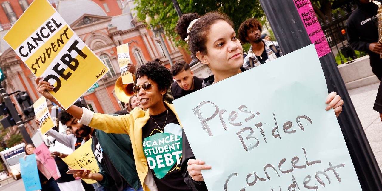 "La pause a tout signifié:" Qu'arrive-t-il aux emprunteurs - et à l'économie - si Biden laisse les remboursements des prêts étudiants reprendre après le 31 août? 2 "La pause a tout signifié:" Qu'arrive-t-il aux emprunteurs - et à l'économie - si Biden laisse les remboursements des prêts étudiants reprendre après le 31 août? - 1