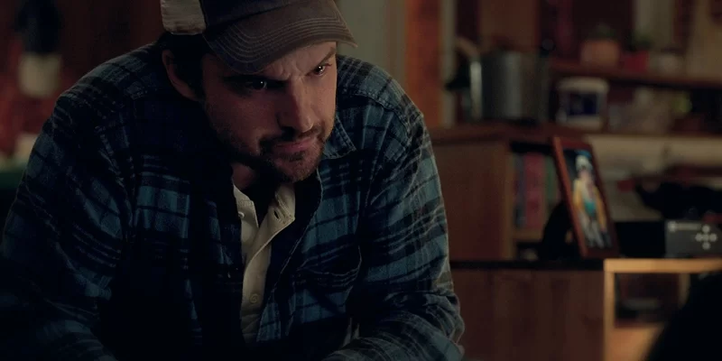 Jake Johnson comme James Lost Ollie Jake Johnson comme James Lost Ollie