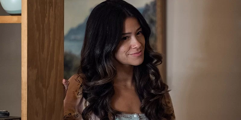 Gina Rodriguez dans Lost Ollie