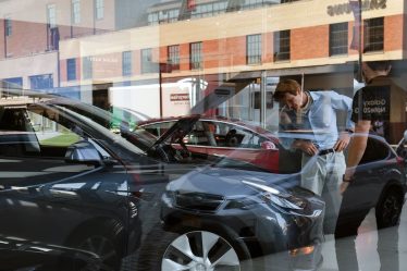 Voici comment l'action Tesla se comporte avant sa division 3 pour 1 - 7