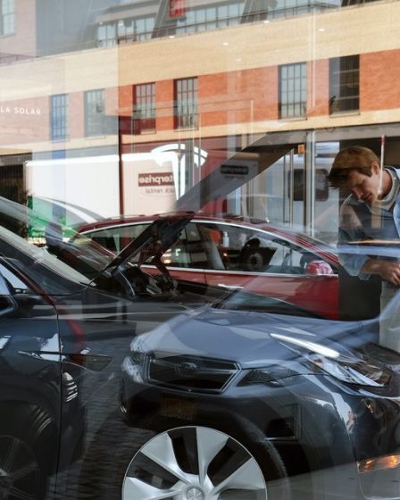 Voici comment l'action Tesla se comporte avant sa division 3 pour 1 54 Voici comment l'action Tesla se comporte avant sa division 3 pour 1 - 53