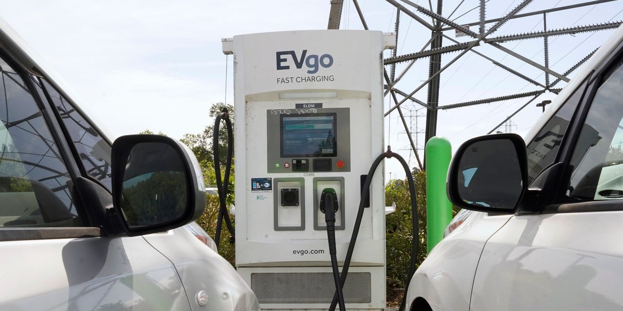 La Californie interdit la vente de voitures neuves à essence d'ici 2035 2 La Californie interdit la vente de voitures neuves à essence d'ici 2035 - 1