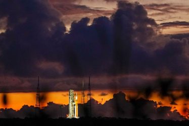 La NASA retarde le lancement d'une fusée lunaire en raison de fuites de carburant - 7