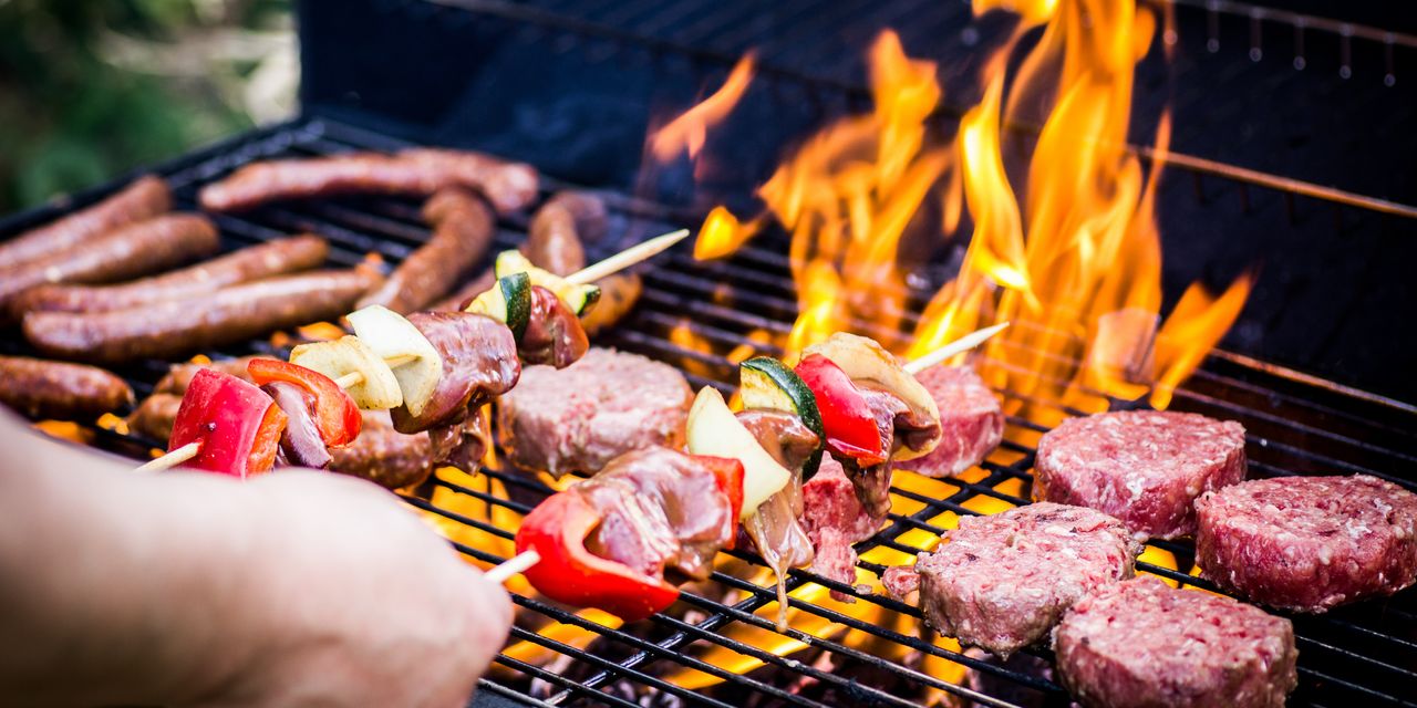 Un politicien français déclenche le #barbecuegate après avoir affirmé que manger de la viande rouge était une question de genre 2 Un politicien français déclenche le #barbecuegate après avoir affirmé que manger de la viande rouge était une question de genre - 1