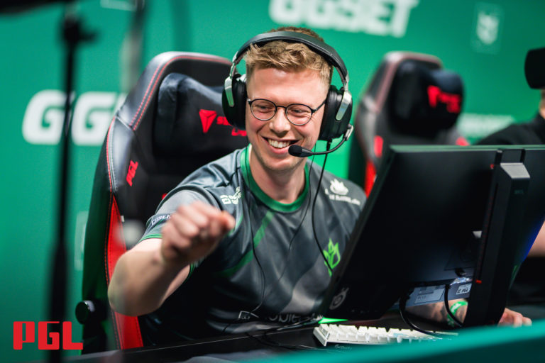 Sprout se sépare de raalz, jusqu'à 3 joueurs CS:GO 2 Sprout se sépare de raalz, jusqu'à 3 joueurs CS:GO - 1