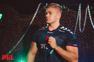 La clé du succès de BlameF dans CS:GO ? Oubliez les meubles pour le nouvel appartement, continuez à jouer - 5
