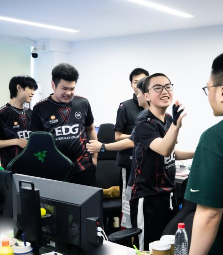 Qui est Edward Gaming ? La première équipe internationale chinoise fait ses débuts à VALORANT Champions 2022 74 Qui est Edward Gaming ? La première équipe internationale chinoise fait ses débuts à VALORANT Champions 2022 - 73