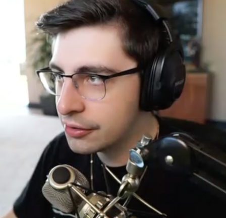Shroud appelle les «influenceurs sh * tty» après que le joueur sexiste de VALORANT a démissionné pour éviter de jouer avec des femmes 42 Shroud appelle les «influenceurs sh * tty» après que le joueur sexiste de VALORANT a démissionné pour éviter de jouer avec des femmes - 41