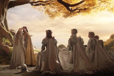 La star de Rings of Power parle de "hobbits préhistoriques", défend les showrunners - 5