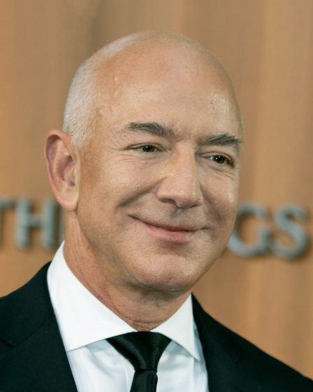 Le fils de Jeff Bezos l'a averti de ne pas "eff up" The Rings of Power 79 Le fils de Jeff Bezos l'a averti de ne pas "eff up" The Rings of Power - 78