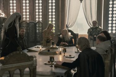 La série préquelle Game of Thrones de HBO ressemble à "Succession avec des dragons" - 6
