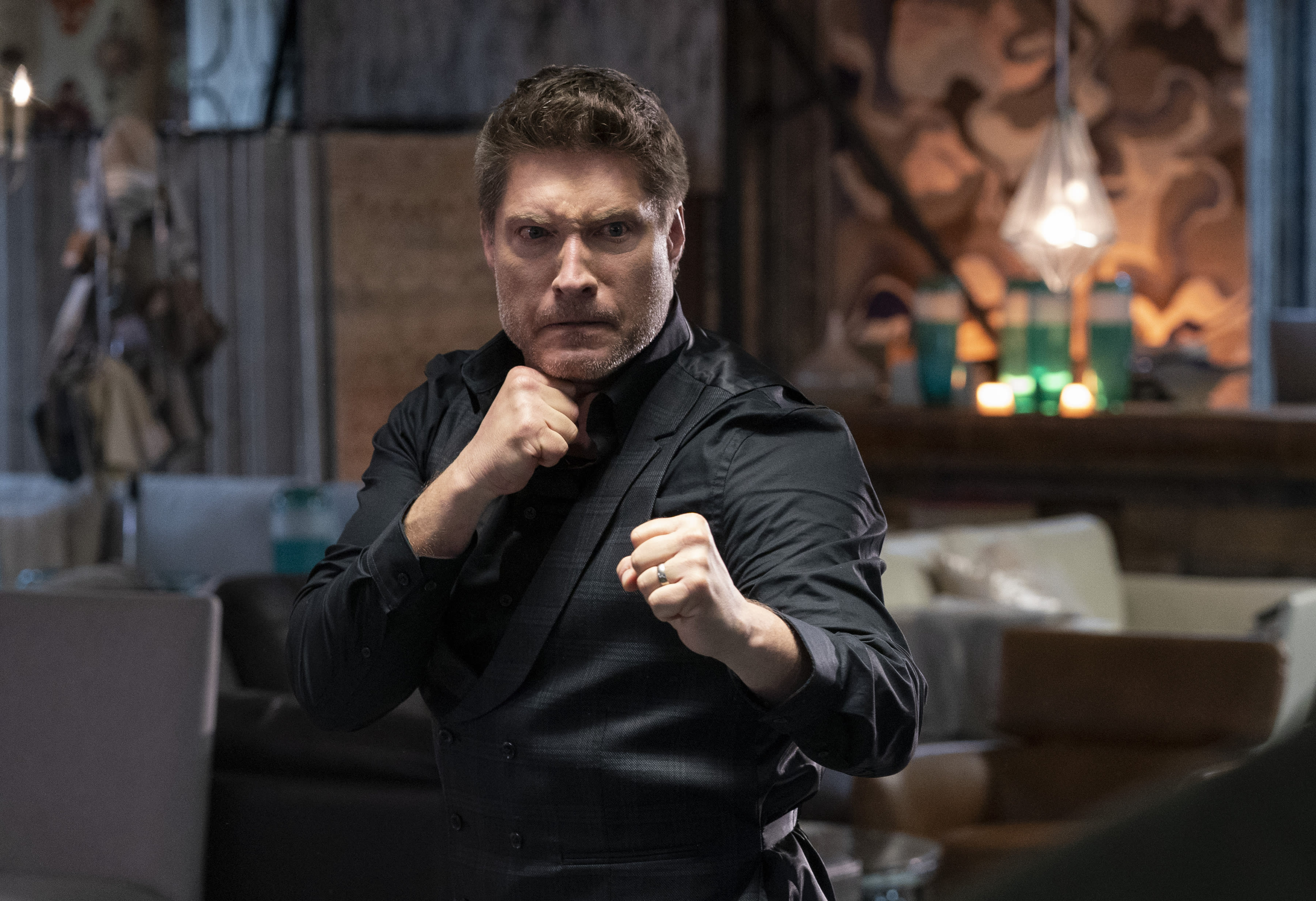 Cobra Kai saison 5 - SOUS EMBARGO 13 h ET 8/9