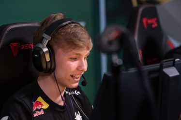 M0NESY en tête des groupes d'automne CS:GO BLAST Premier avec la note la plus élevée - 7