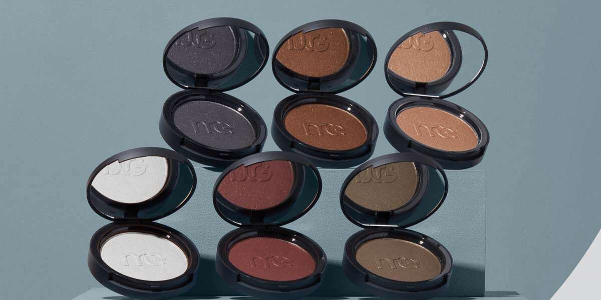Tout ce que vous devez savoir sur le fond de teint du cuir chevelu pour les cheveux clairsemés 2 Tout ce que vous devez savoir sur le fond de teint du cuir chevelu pour les cheveux clairsemés - 1