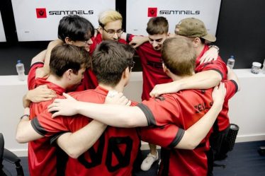 Shroud et Sentinels pulvérisent le record d'audience de NA VALORANT lors de l'ouverture du LCQ - 9
