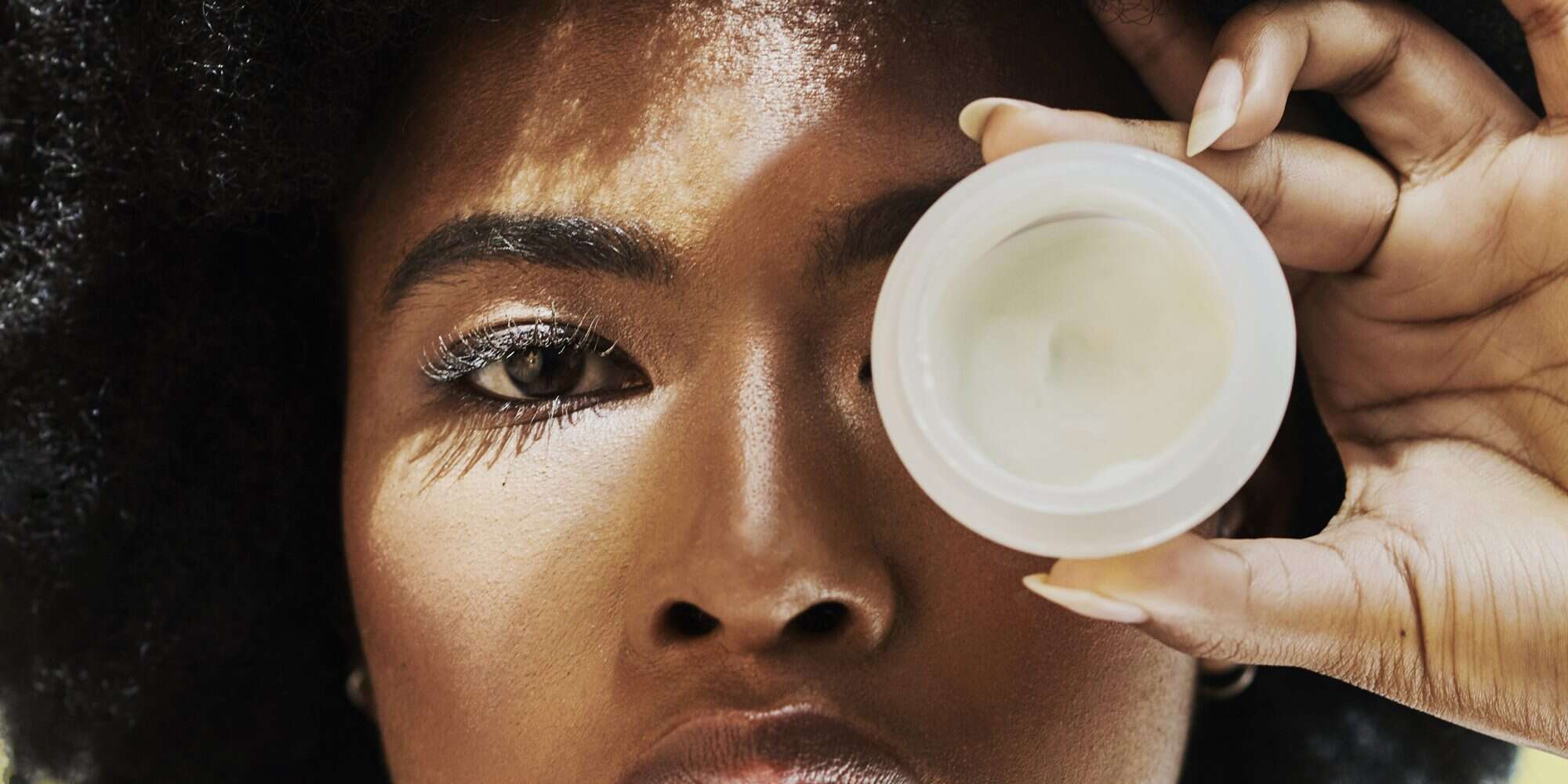 Demandez à un éditeur de beauté : les meilleurs correcteurs de pharmacie (moins de 15 $ !) 2 Demandez à un éditeur de beauté : les meilleurs correcteurs de pharmacie (moins de 15 $ !) - 1