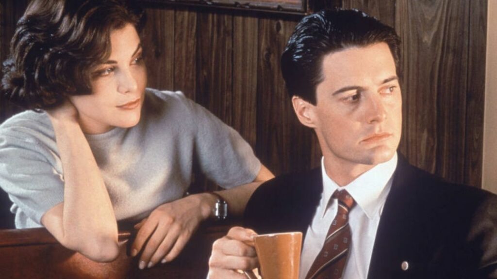10 meilleures émissions comme "Castle Rock" à regarder si vous manquez la série 3 Spectacles comme Twin Peaks