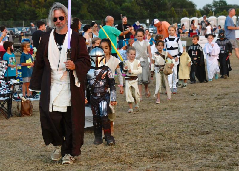 Star Wars Fest : Dans un champ pas loin, très loin 2 Star Wars Fest : Dans un champ pas loin, très loin - 1