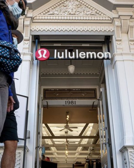 L'action Lululemon remonte de 10% après que le détaillant ait dépassé les attentes, affirmant qu'il y a un "élan" pour son entreprise 10 L'action Lululemon remonte de 10% après que le détaillant ait dépassé les attentes, affirmant qu'il y a un "élan" pour son entreprise - 9