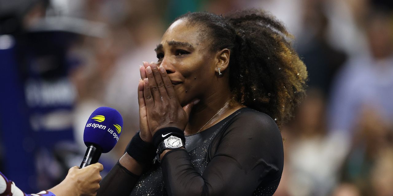 "Je ne serais pas Serena si ce n'était pas pour Vénus": le message de remerciement en larmes de Serena Williams après sa défaite au troisième tour de l'US Open 2 "Je ne serais pas Serena si ce n'était pas pour Vénus": le message de remerciement en larmes de Serena Williams après sa défaite au troisième tour de l'US Open - 1
