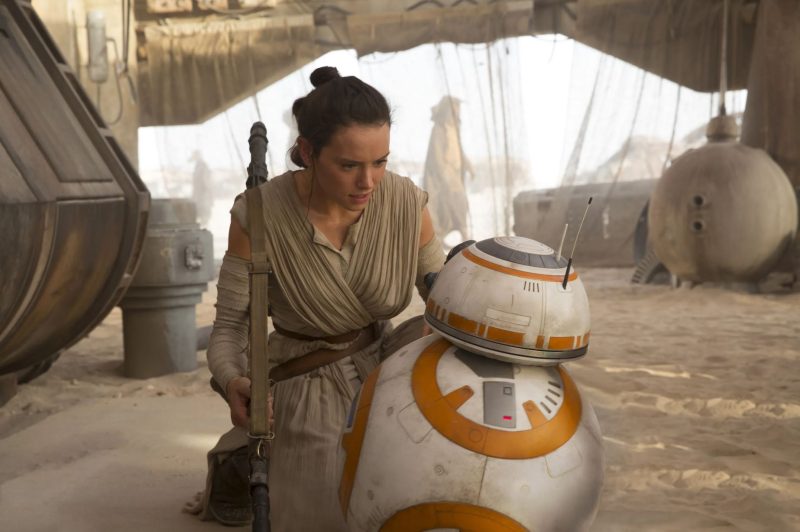 La nouvelle trilogie Star Wars toujours en développement selon le réalisateur 12 La nouvelle trilogie Star Wars toujours en développement selon le réalisateur - 11