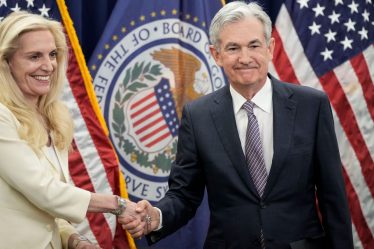 Le Dow grimpe de près de 200 points, le Nasdaq vise à briser la séquence de défaites historique alors que les investisseurs évaluent les perspectives des taux de la Fed et attendent le Beige Book - 7