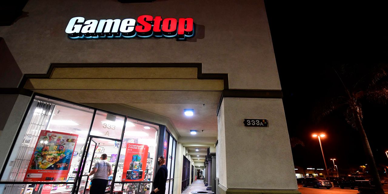 L'action GameStop bondit de 10% après la perte trimestrielle plus étroite du détaillant et l'accord crypto 2 L'action GameStop bondit de 10% après la perte trimestrielle plus étroite du détaillant et l'accord crypto - 1