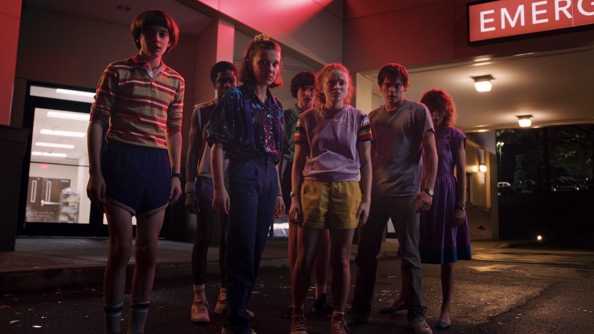 Stranger Things Les enfants de Stranger Things en dehors des urgences