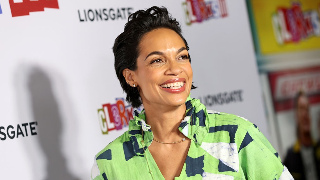 Rosario Dawson sur Clerks 3, espère le retour de Marvel – The Hollywood Reporter 2 Rosario Dawson sur Clerks 3, espère le retour de Marvel – The Hollywood Reporter - 1
