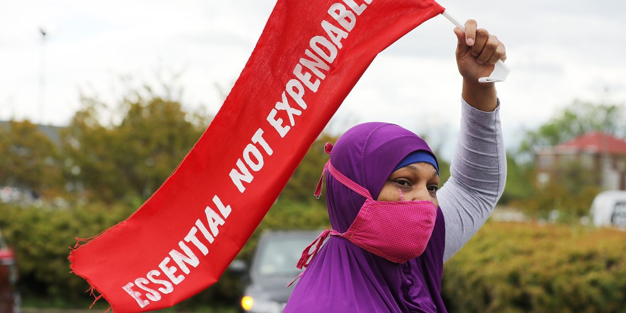 "Lorsque l'embauche ralentit, les travailleurs noirs sont repoussés si loin qu'ils abandonnent": pourquoi les hausses de taux de la Fed menacent les travailleurs noirs 2 "Lorsque l'embauche ralentit, les travailleurs noirs sont repoussés si loin qu'ils abandonnent": pourquoi les hausses de taux de la Fed menacent les travailleurs noirs - 1