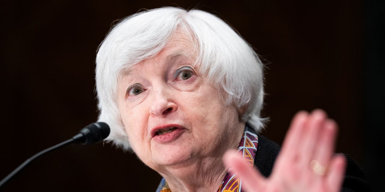 Yellen s'engage à cibler les Américains à hauts revenus dans le but de maintenir les finances américaines sur une "base saine" 2 Yellen s'engage à cibler les Américains à hauts revenus dans le but de maintenir les finances américaines sur une "base saine" - 1