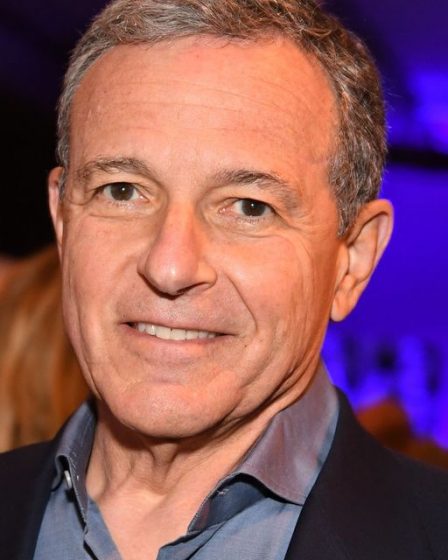 La télévision traditionnelle "marche vers un précipice distinct", déclare l'ancien PDG de Disney, Iger 74 La télévision traditionnelle "marche vers un précipice distinct", déclare l'ancien PDG de Disney, Iger - 73