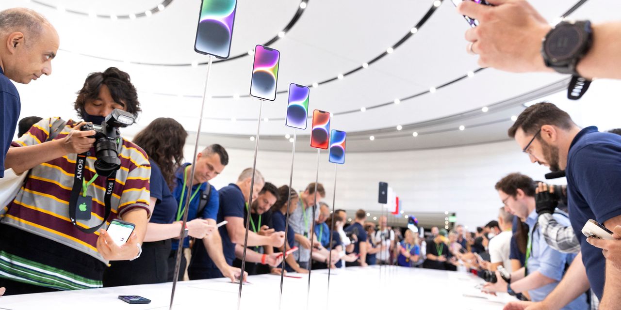 L'iPhone 14 en vaut-il la peine ? Le PDG d'Apple, Tim Cook, a fait un "coup brillant", mais notre verdict pourrait vous surprendre. 2 L'iPhone 14 en vaut-il la peine ? Le PDG d'Apple, Tim Cook, a fait un "coup brillant", mais notre verdict pourrait vous surprendre. - 1