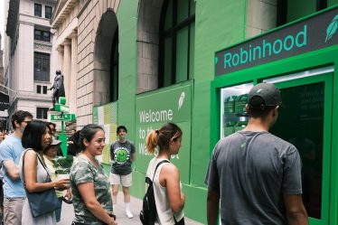 Les utilisateurs de Robinhood achètent et détiennent des entreprises "qu'ils connaissent, comprennent et croient à long terme". Voici leurs actions préférées. - 5