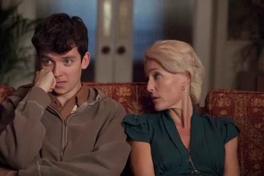 Gillian Anderson pousse son fils à devenir sexothérapeute pour adolescents (vidéo) - 7