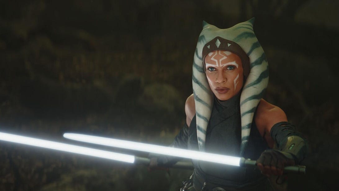 Chaque émission télévisée Star Wars arrive sur Disney + 7 Rosario Dawson dans le rôle d'Ahsoka Tano dans The Mandalorian